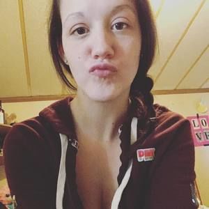 Meet your Posher, Marisa